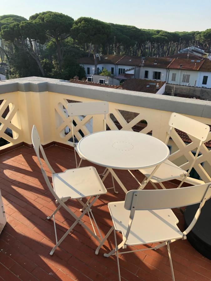 Torre Della Darsena Apartment Viareggio Ngoại thất bức ảnh